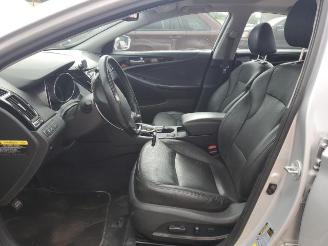 5NPEC4AB6EH877817 - 2014 HYUNDAI SONATA SE ვერცხლისფერი ფოტო 7