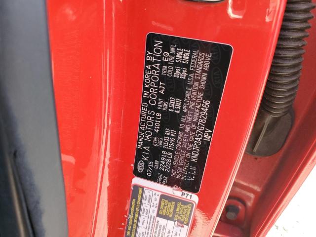 KNDJP3A57G7829466 - 2016 KIA SOUL + RED photo 13