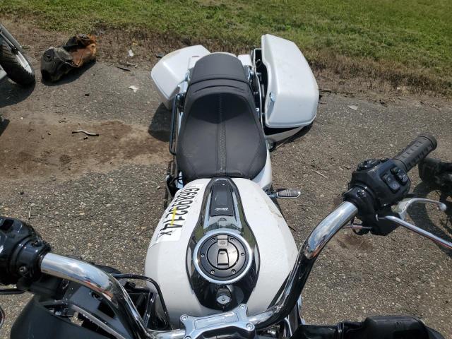 1HD1KH712RB617038 - 2024 HARLEY-DAVIDSON FLTRX 白色 照片 5