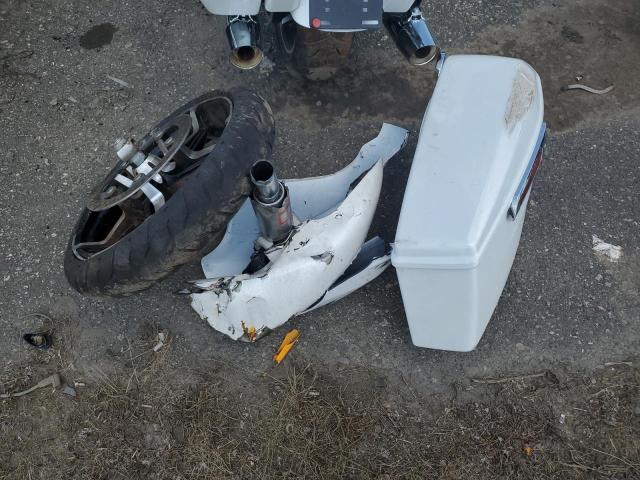 1HD1KH712RB617038 - 2024 HARLEY-DAVIDSON FLTRX 白色 照片 8