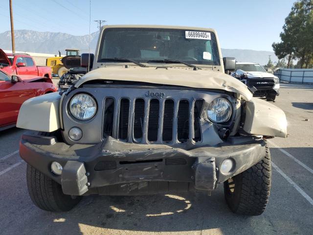 1C4BJWDG7JL833648 - 2018 JEEP WRANGLER UNLIMITED SPORT TAN photo 5