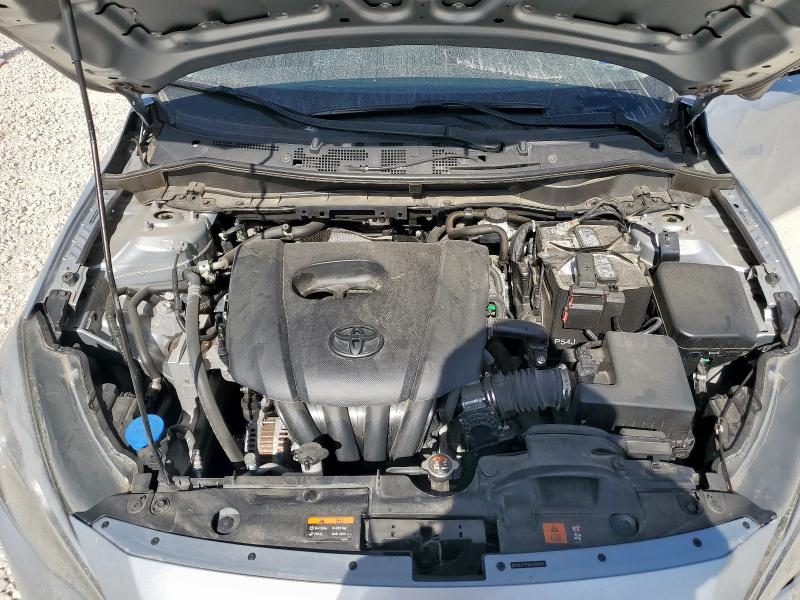 3MYDLBYVXJY316678 - 2018 TOYOTA YARIS IA فضي صورة 11