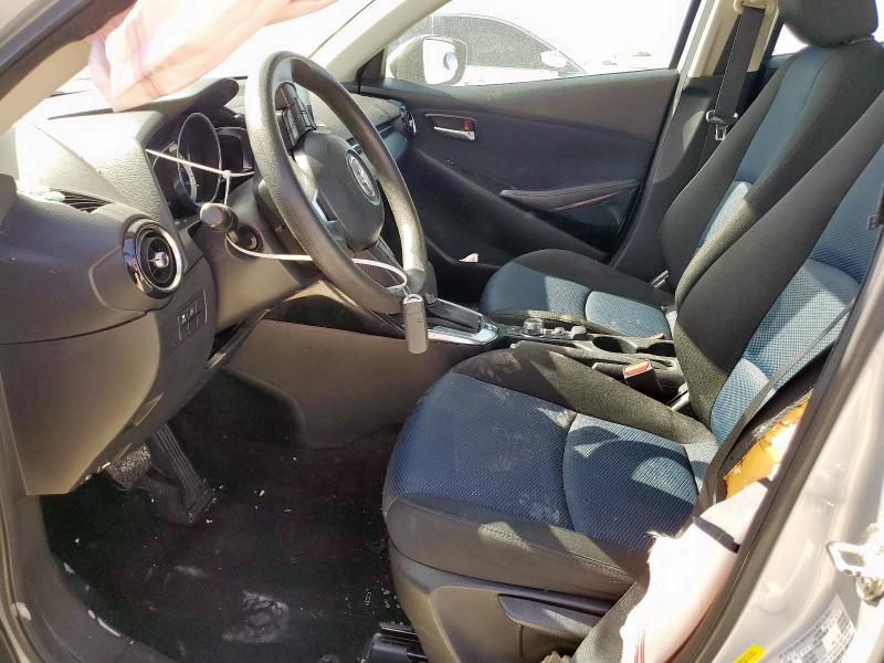 3MYDLBYVXJY316678 - 2018 TOYOTA YARIS IA فضي صورة 7