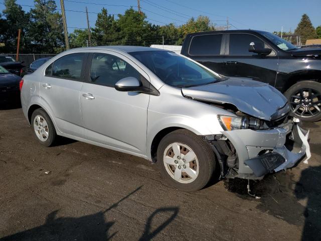 1G1JA5SG4D4152704 - 2013 CHEVROLET SONIC LS SILVER photo 4