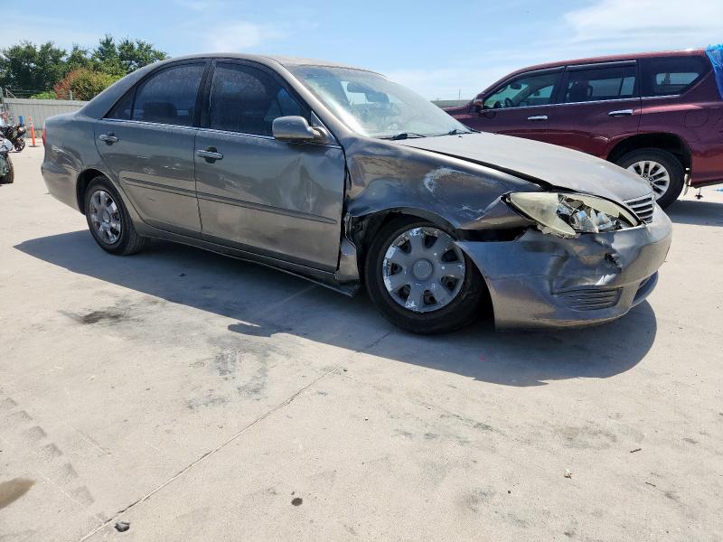 4T1BE32KX5U569024 - 2005 TOYOTA CAMRY LE ნაცრისფერი ფოტო 4