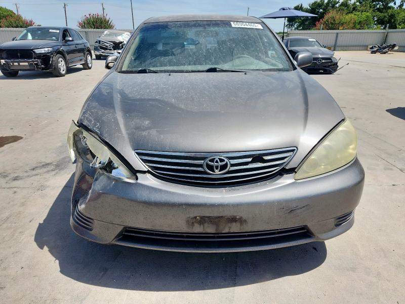 4T1BE32KX5U569024 - 2005 TOYOTA CAMRY LE ნაცრისფერი ფოტო 5