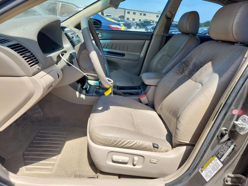 4T1BE32KX5U569024 - 2005 TOYOTA CAMRY LE ნაცრისფერი ფოტო 7