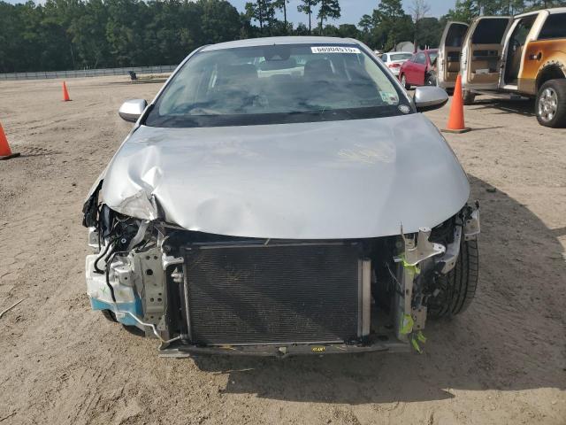 5YFEPMAEXNP276430 - 2022 TOYOTA COROLLA LE Gümüş foto 5