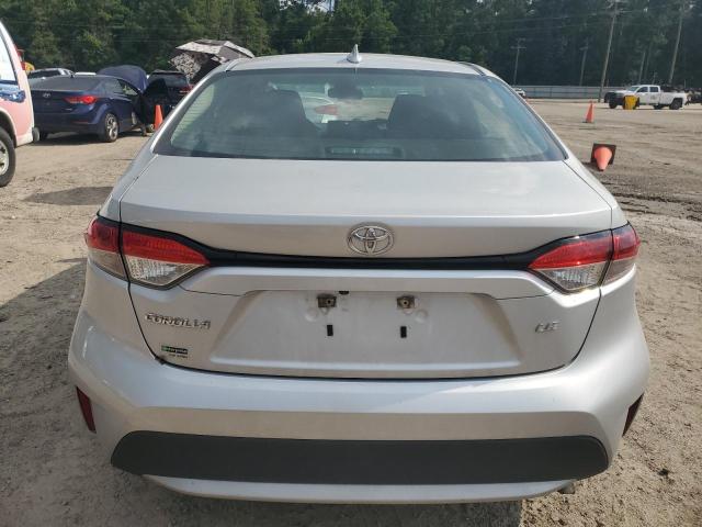 5YFEPMAEXNP276430 - 2022 TOYOTA COROLLA LE Gümüş foto 6