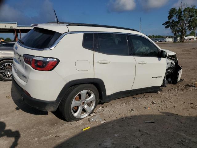 3C4NJDBBXJT115007 - 2018 JEEP COMPASS LATITUDE WHITE photo 3