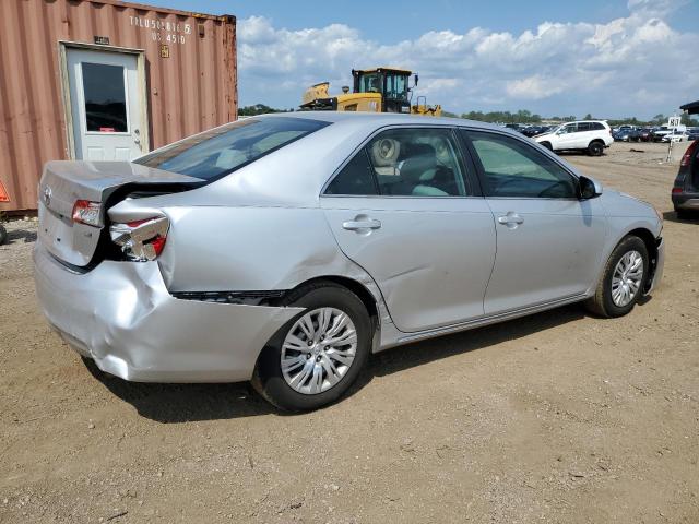 4T4BF1FKXCR203501 - 2012 TOYOTA CAMRY BASE SILVER photo 3