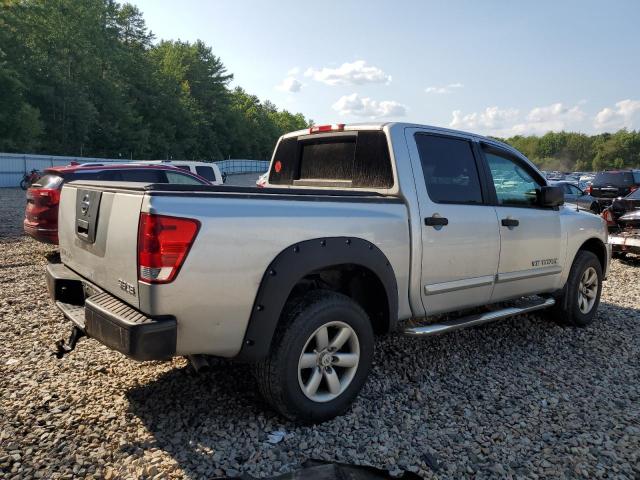1N6AA07C29N314392 - 2009 NISSAN TITAN XE فضي صورة 3