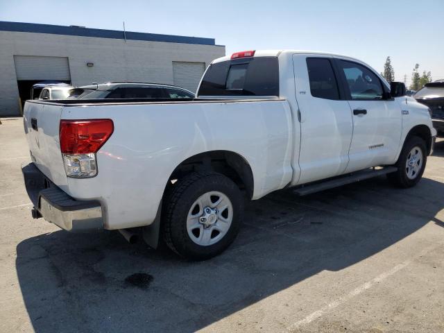 5TFRY5F19BX114764 - 2011 TOYOTA TUNDRA DOUBLE CAB SR5 WHITE photo 3