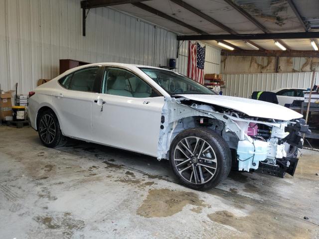 4T1DAACK3SU615070 - 2025 TOYOTA CAMRY XSE WHITE photo 4