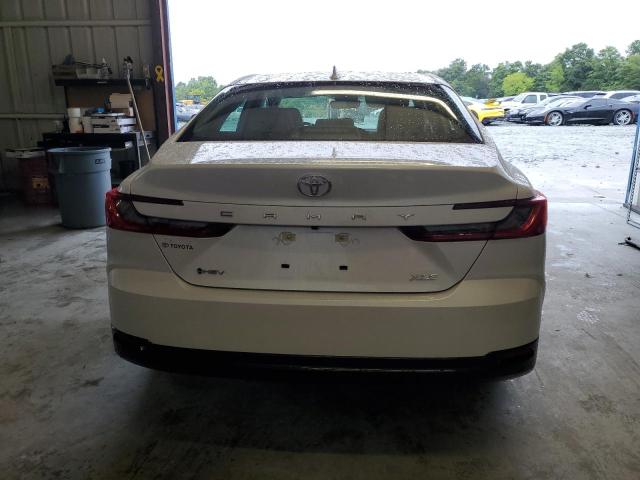 4T1DAACK3SU615070 - 2025 TOYOTA CAMRY XSE WHITE photo 6