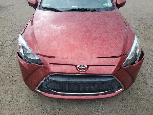 3MYDLBYV3KY509241 - 2019 TOYOTA YARIS L RED photo 11