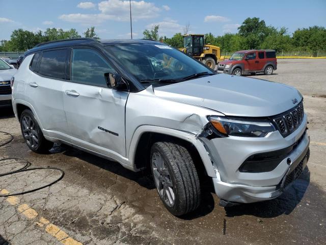 3C4NJDCN7ST516251 - 2025 JEEP COMPASS LIMITED SILVER photo 4
