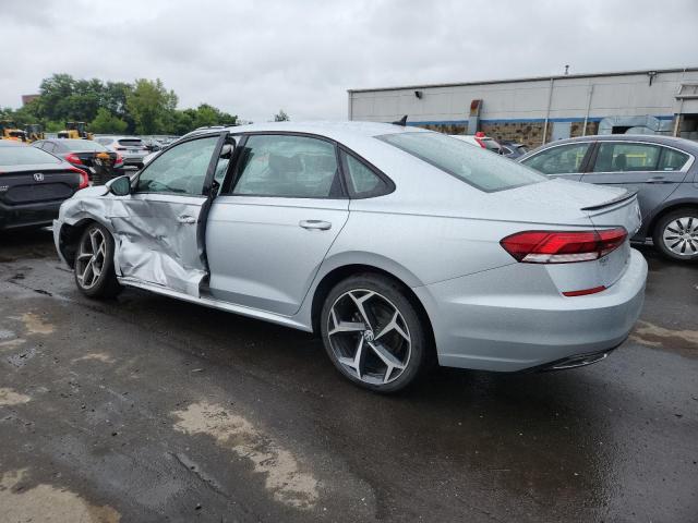 1VWMA7A3XLC027058 - 2020 VOLKSWAGEN PASSAT R-LINE Silber Foto 2