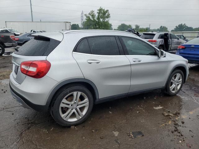 WDCTG4EBXFJ117608 - 2015 MERCEDES-BENZ GLA 250 SILVER photo 3