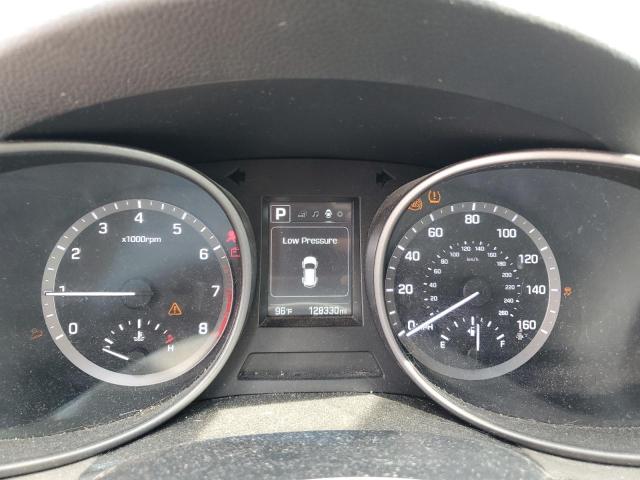 5XYZT3LB8HG498936 - 2017 HYUNDAI SANTA FE S Արծաթագույն լուսանկար 9