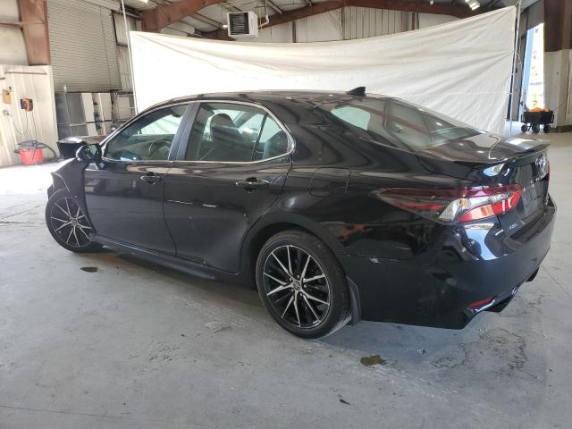 4T1T11BK5PU099685 - 2023 TOYOTA CAMRY SE NIGHT SHADE BLACK photo 2