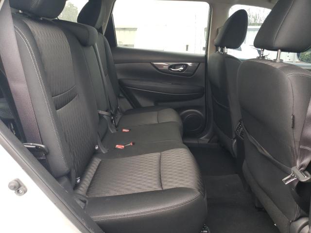 KNMAT2MV6JP610071 - 2018 NISSAN ROGUE S SILVER photo 11