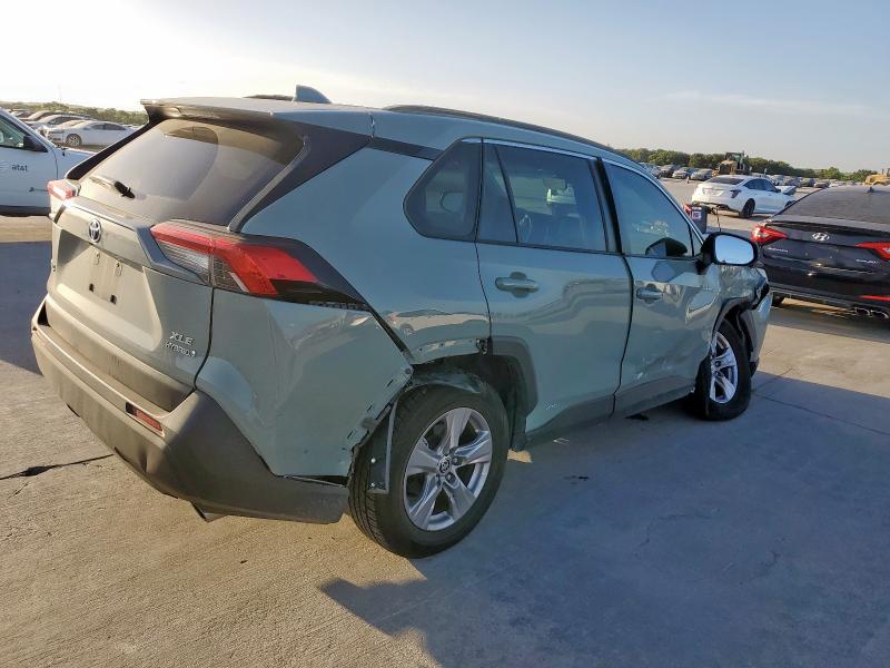 JTMRWRFV6ND154077 - 2022 TOYOTA RAV4 XLE GREEN photo 3