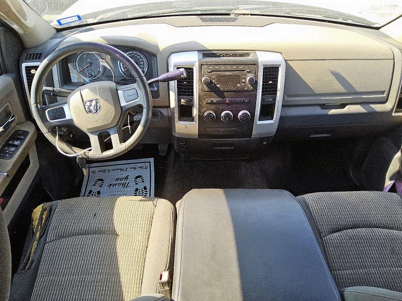3D7TP2CL8BG516198 - 2011 DODGE RAM 2500 SILVER photo 8