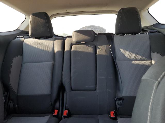 1FMCU0GD3JUC36576 - 2018 FORD ESCAPE SE Srebrny zdjęcie 10