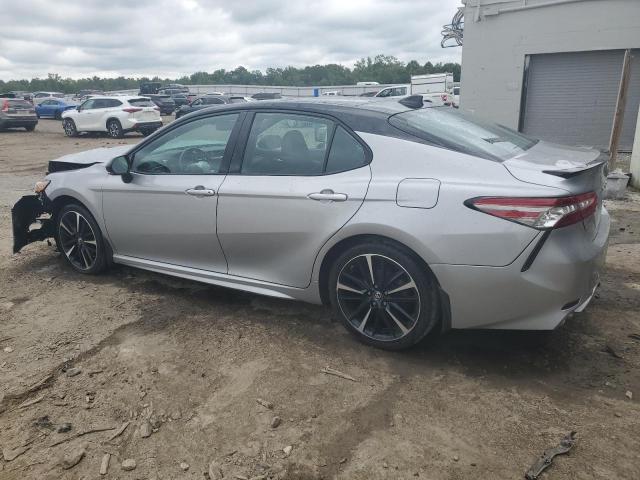 4T1B61HK3KU294956 - 2019 TOYOTA CAMRY XSE 银色 照片 2