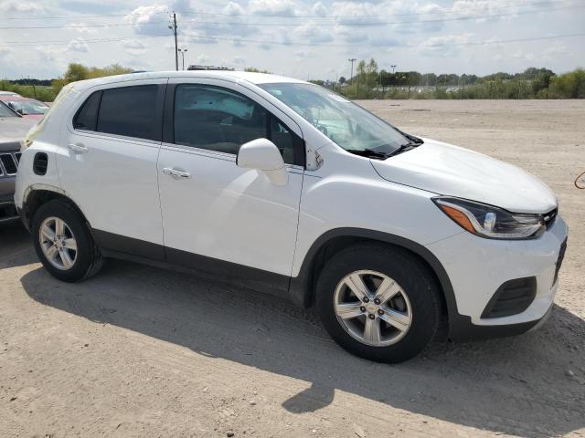 KL7CJLSB2JB508709 - 2018 CHEVROLET TRAX 1LT WHITE photo 4