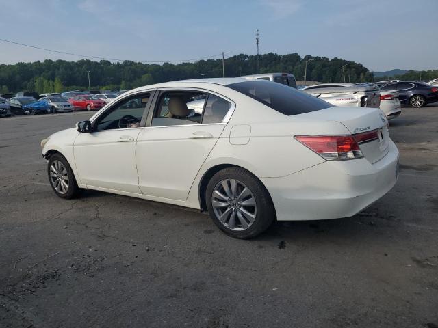 1HGCP2F89CA005313 - 2012 HONDA ACCORD EXL WHITE photo 2