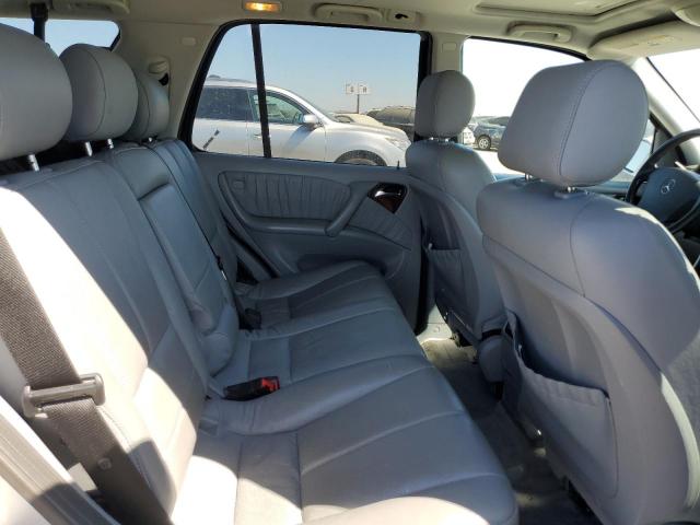 4JGAB54E43A383002 - 2003 MERCEDES-BENZ ML 320 SILVER photo 11