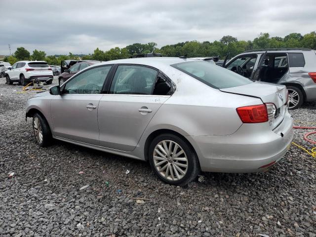 3VWLX7AJ9BM326384 - 2011 VOLKSWAGEN JETTA SEL SILVER photo 2