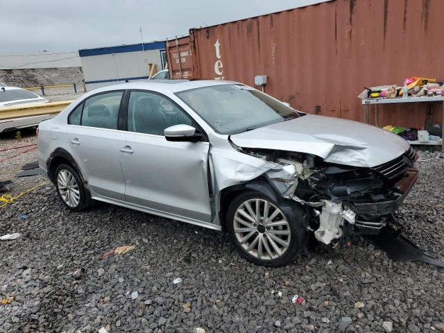 3VWLX7AJ9BM326384 - 2011 VOLKSWAGEN JETTA SEL SILVER photo 4