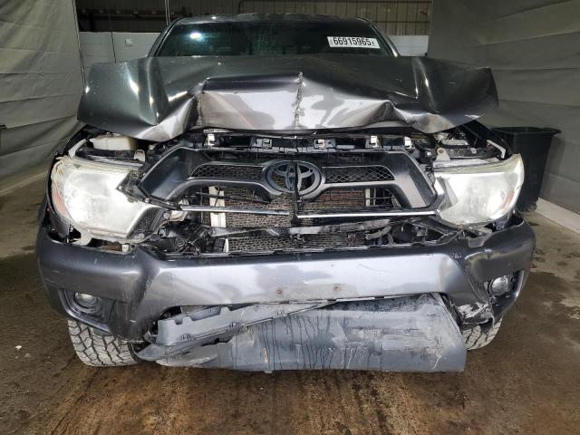 3TMLU4EN4FM191439 - 2015 TOYOTA TACOMA DOUBLE CAB Grau Foto 5