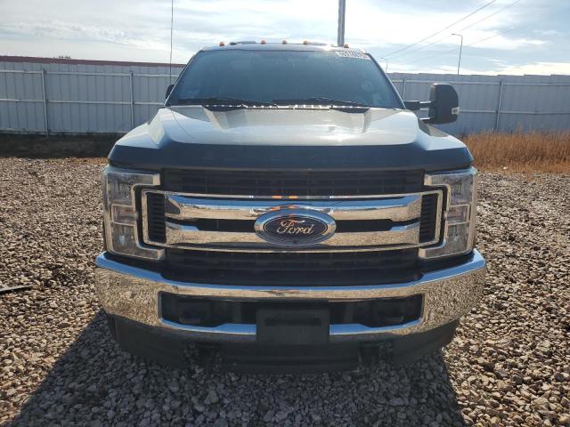 1FTBF2B62KED20818 - 2019 FORD F250 SUPER DUTY GRAY photo 5