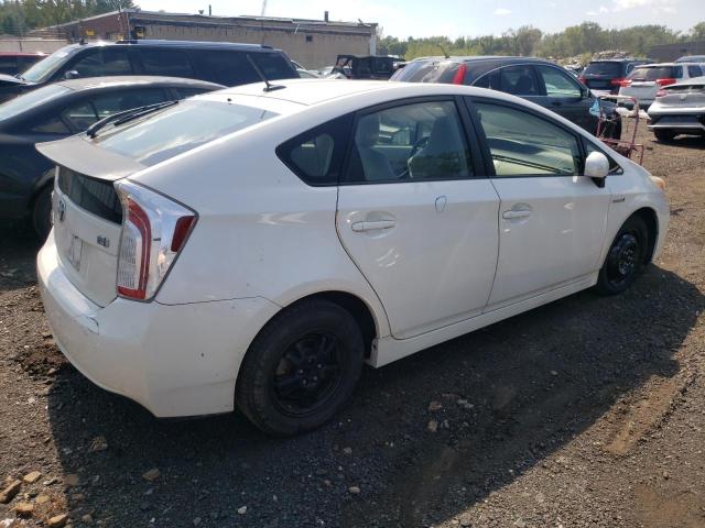 JTDKN3DU2D5682686 - 2013 TOYOTA PRIUS WHITE photo 3