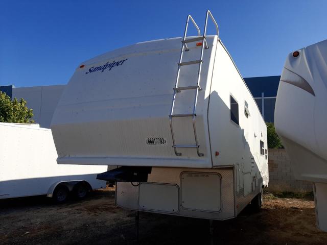 4X4FSAH214C016142 - 2004 SAND TRAILER WHITE photo 2