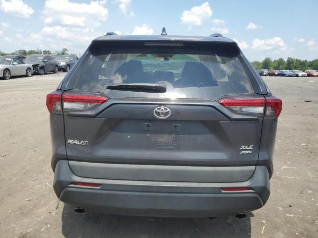 2T3P1RFV9MW167381 - 2021 TOYOTA RAV4 XLE GRAY photo 6