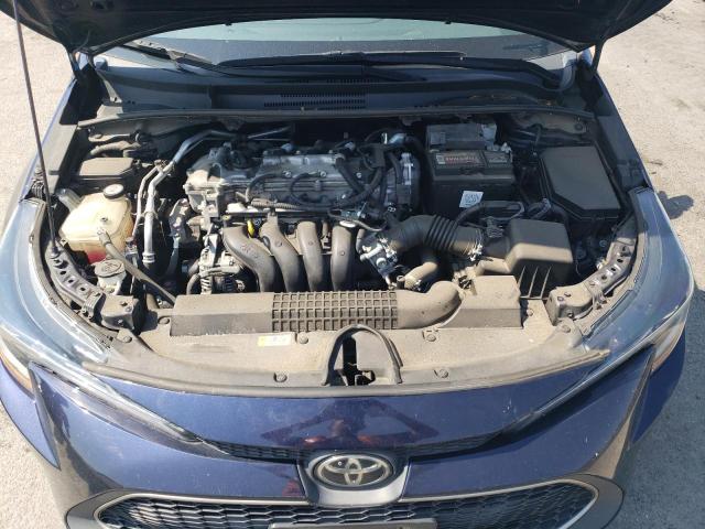 5YFFPRAE4LP010075 - 2020 TOYOTA COROLLA XLE BLUE photo 11