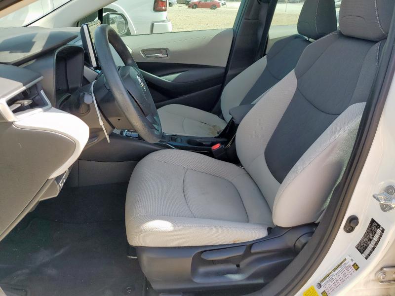 5YFEPRAE4LP128154 - 2020 TOYOTA COROLLA LE თეთრი ფოტო 7