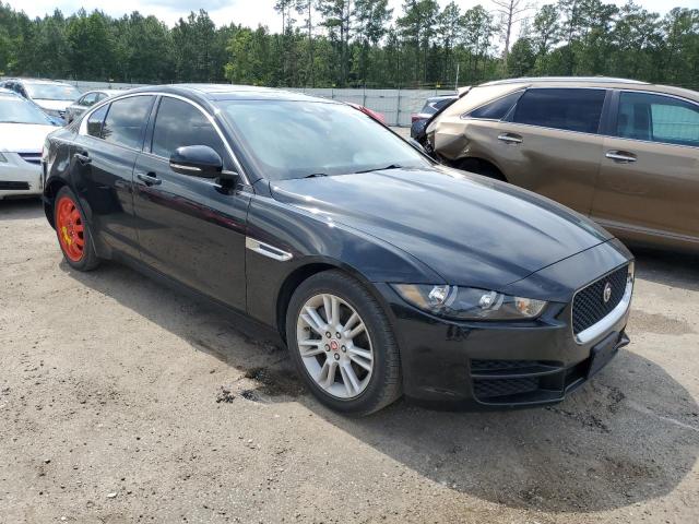 SAJAD4FX2JCP26755 - 2018 JAGUAR XE PREMIUM BLACK photo 4