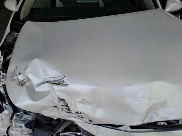 JTDBCMFE7R3048438 - 2024 TOYOTA COROLLA LE თეთრი ფოტო 11