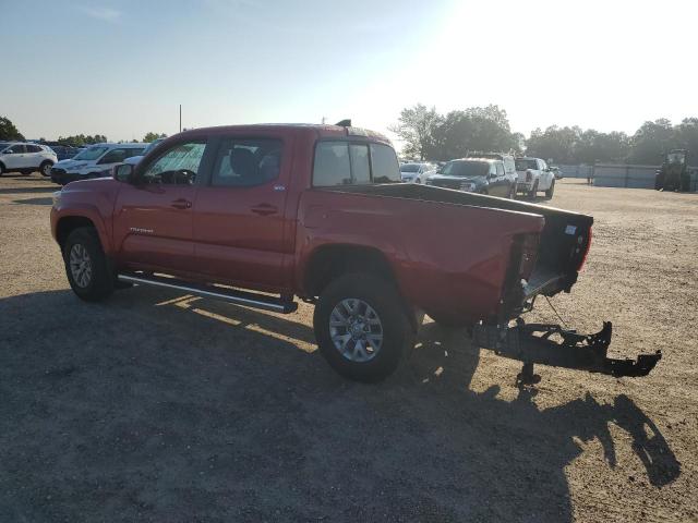 3TMAZ5CN6HM032152 - 2017 TOYOTA TACOMA DOUBLE CAB RED photo 2