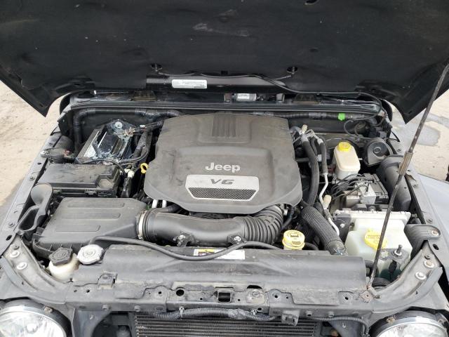 1C4BJWEG6GL323380 - 2016 JEEP WRANGLER U SAHARA BLACK photo 11