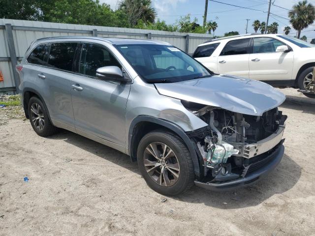 5TDJKRFH1GS331905 - 2016 TOYOTA HIGHLANDER XLE SILVER photo 4