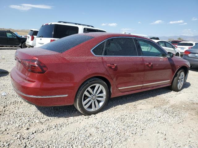 1VWGT7A39HC085581 - 2017 VOLKSWAGEN PASSAT SE RED photo 3