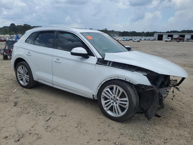 WA1CNAFY2K2108428 - 2019 AUDI Q5 PRESTIGE WHITE photo 4