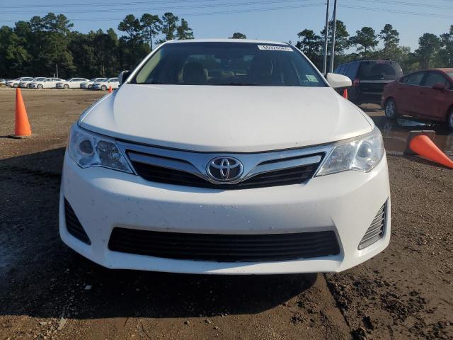 4T4BF1FK0DR279763 - 2013 TOYOTA CAMRY L WHITE photo 5